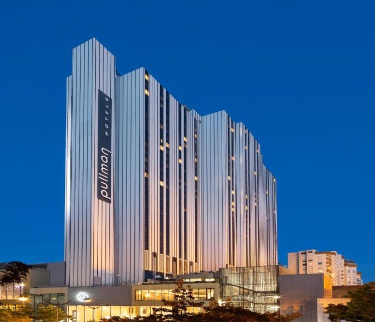 Pullman Paris Montparnasse: A stylish and convenient hotel in the heart of Paris