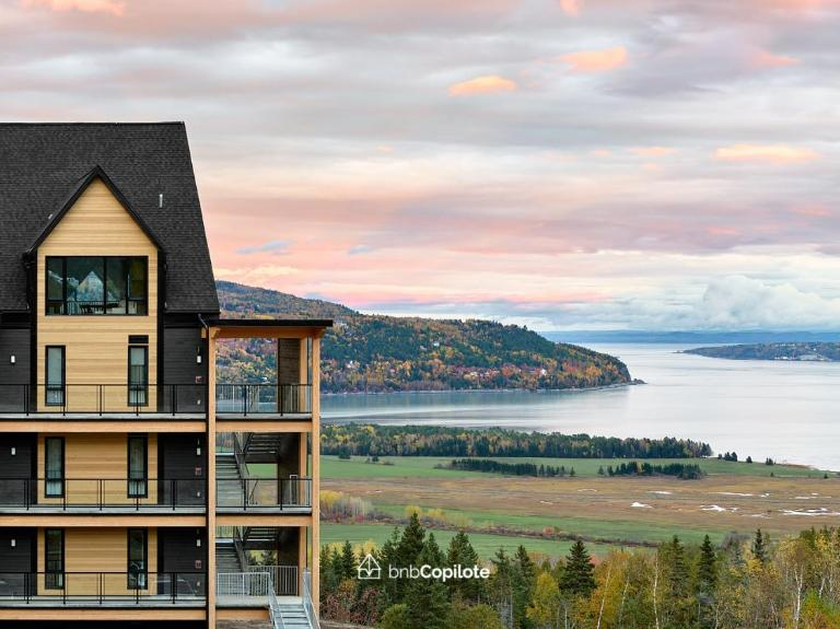 La Pignoronde: A Whimsical Retreat in Nature’s Embrace