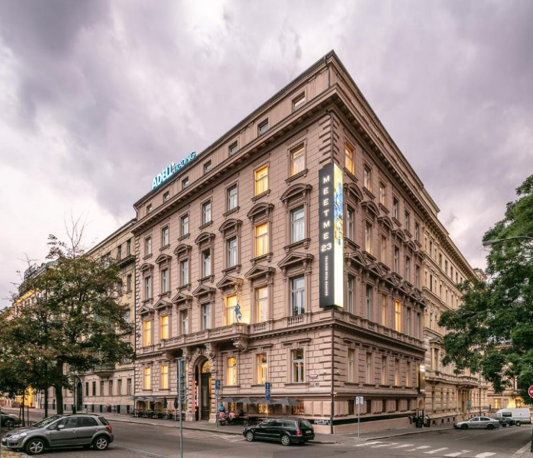 MeetMe23: Your Ultimate Prague Getaway